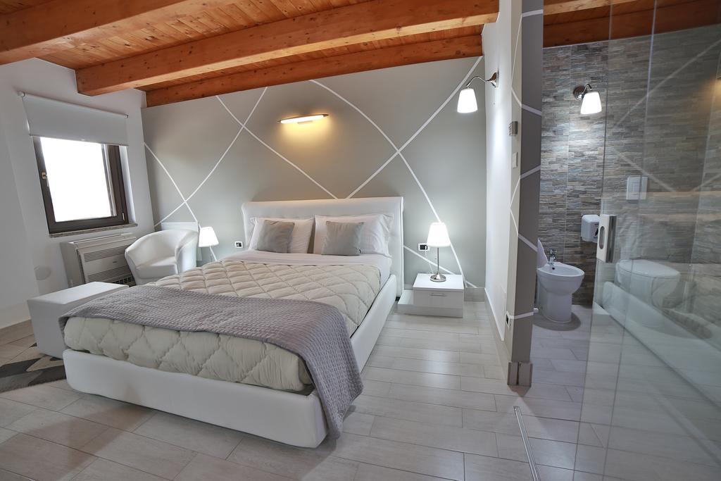 Villa Giulia Del Cavaliere Кастровилари Екстериор снимка